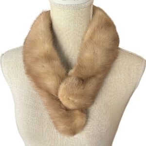 Vintage Mink Elegant Tan Fur Collar